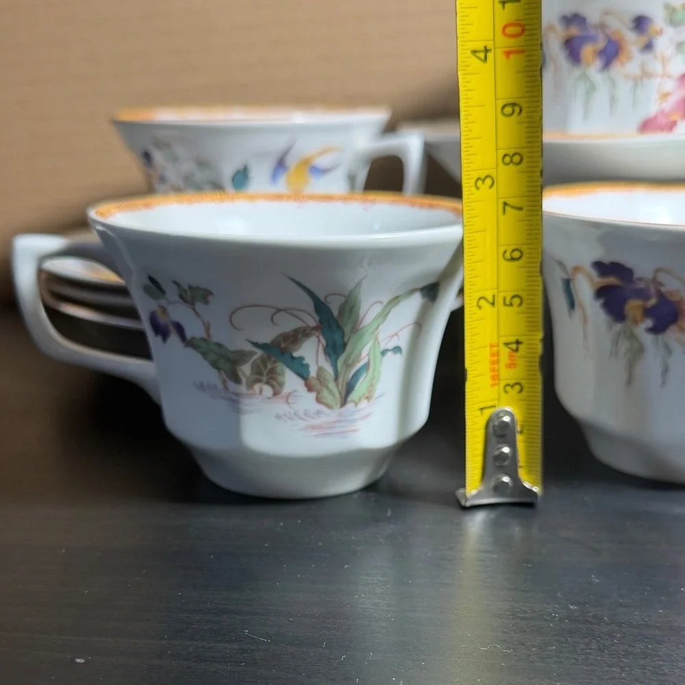 Wedgwood Devon Rose Tea Cup and Saucer Set of 4 Vintage Fine Bone China England